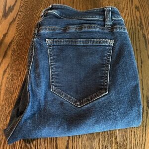 ANN TAYLOR Skinny Jeans ~ Size 4